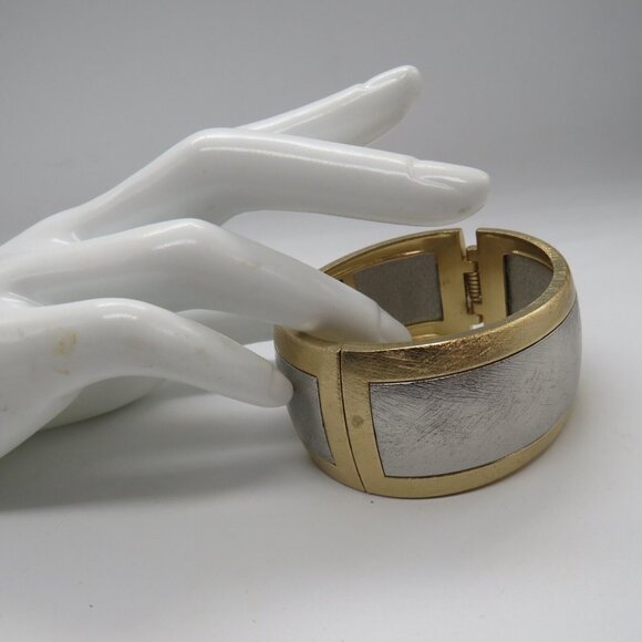 Vintage Bracelet Brushed Silver Gold Tone Hinged Cuff Clamper Bracelet - Picture 11 of 11